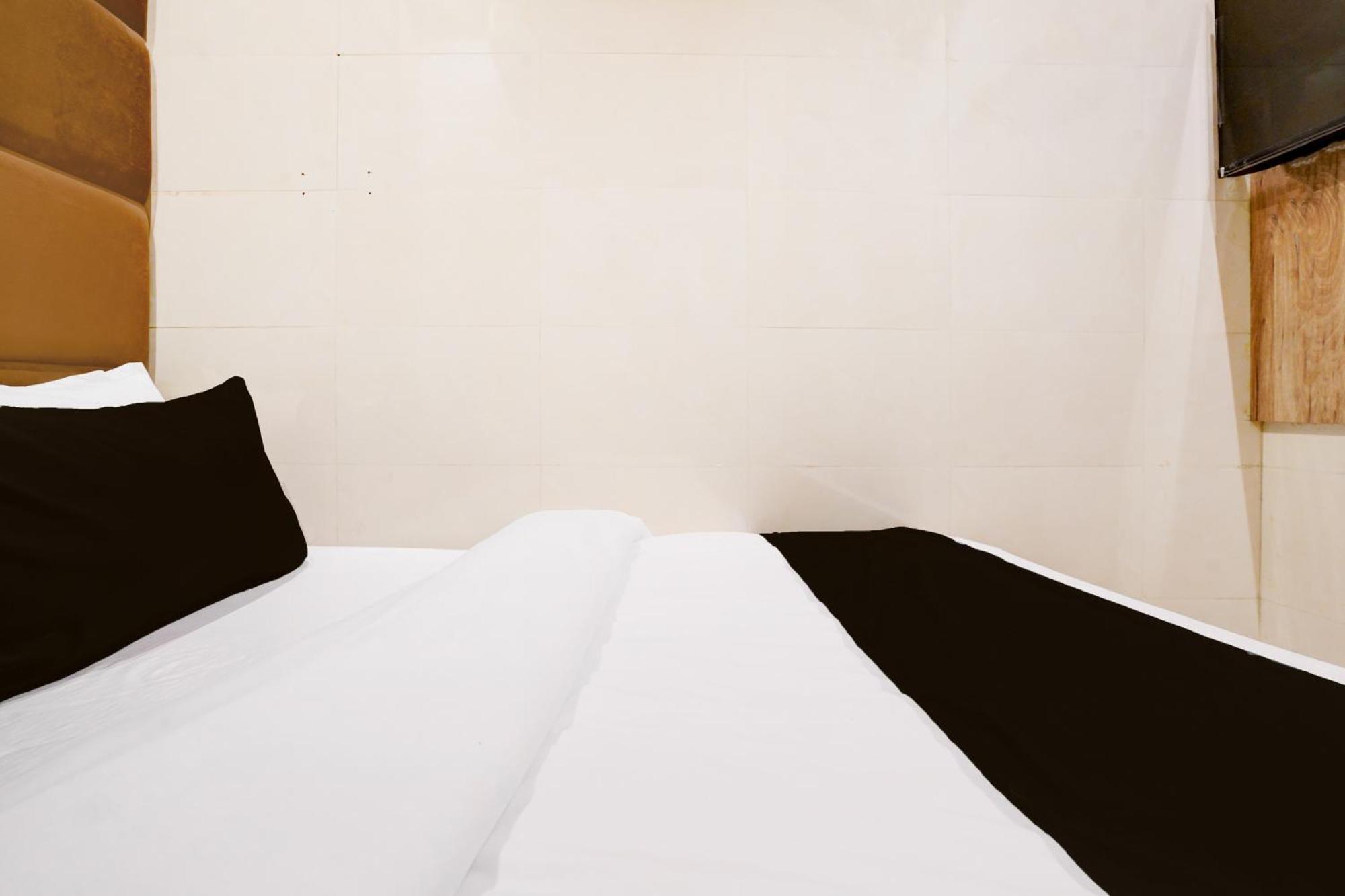 Hotel O New Firdous - Mumbai — Photos 1